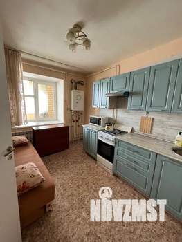 1-к квартира, посуточно, 39м2, 1/9 этаж
