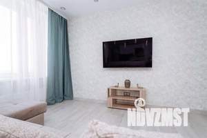 1-к квартира, посуточно, 38м2, 13/19 этаж