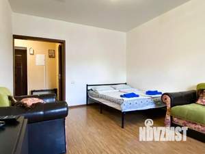 1-к квартира, посуточно, 42м2, 1/1 этаж