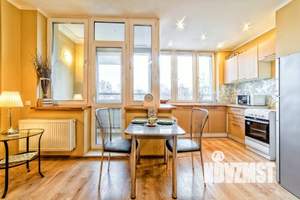 1-к квартира, посуточно, 50м2, 1/1 этаж