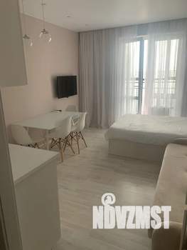 Студия квартира, посуточно, 30м2, 18/19 этаж