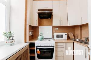 2-к квартира, посуточно, 52м2, 1/1 этаж