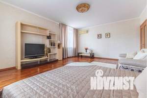 2-к квартира, посуточно, 80м2, 3/6 этаж