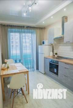 1-к квартира, посуточно, 38м2, 1/1 этаж