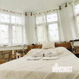 3-к квартира, посуточно, 55м2, 1/1 этаж