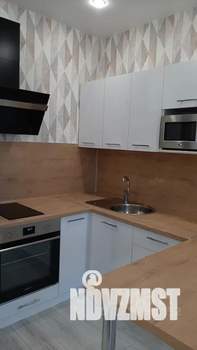 Студия квартира, посуточно, 30м2, 3/19 этаж