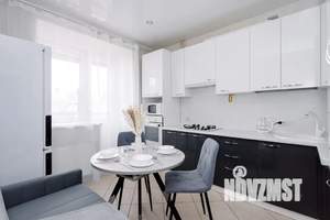 1-к квартира, посуточно, 62м2, 5/5 этаж