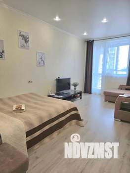 1-к квартира, посуточно, 41м2, 11/20 этаж