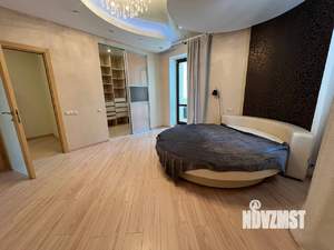 3-к квартира, на длительный срок, 125м2, 4/6 этаж