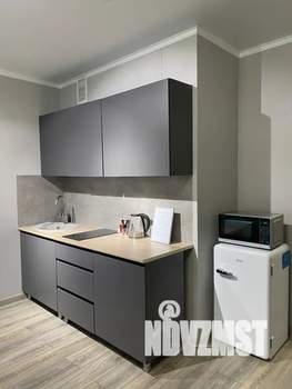 Студия квартира, посуточно, 33м2, 1/25 этаж