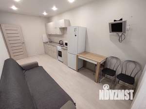 1-к квартира, посуточно, 38м2, 14/22 этаж