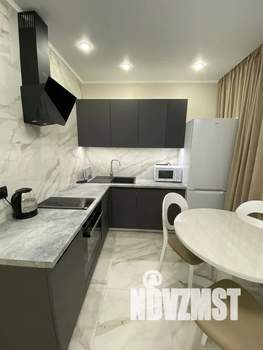 Студия квартира, посуточно, 33м2, 5/10 этаж