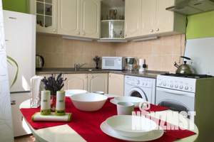 1-к квартира, посуточно, 40м2, 8/10 этаж