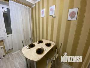 1-к квартира, посуточно, 37м2, 4/10 этаж