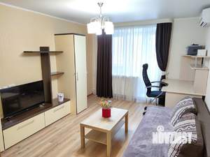 1-к квартира, посуточно, 42м2, 1/1 этаж