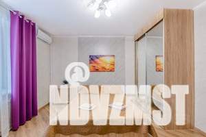 1-к квартира, посуточно, 42м2, 3/12 этаж