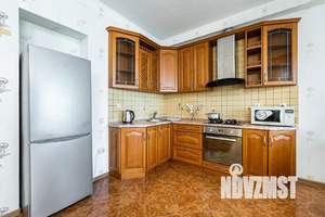 1-к квартира, посуточно, 49м2, 1/1 этаж