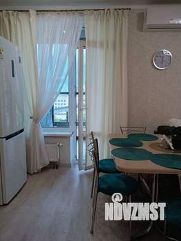 Студия квартира, посуточно, 41м2, 6/21 этаж