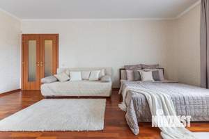 2-к квартира, посуточно, 80м2, 1/1 этаж