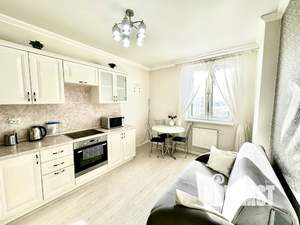 1-к квартира, посуточно, 41м2, 13/18 этаж