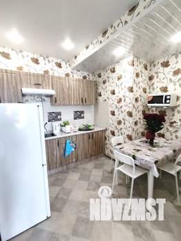 Студия квартира, посуточно, 37м2, 16/17 этаж