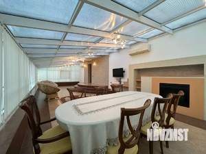 4-к квартира, на длительный срок, 230м2, 2/5 этаж