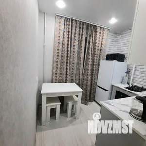 2-к квартира, посуточно, 49м2, 1/1 этаж