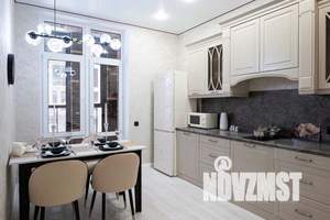 1-к квартира, посуточно, 42м2, 3/21 этаж