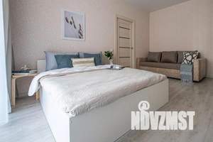 1-к квартира, посуточно, 43м2, 5/18 этаж