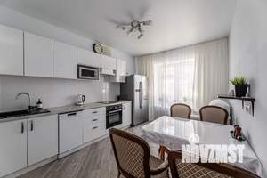 1-к квартира, посуточно, 38м2, 2/10 этаж