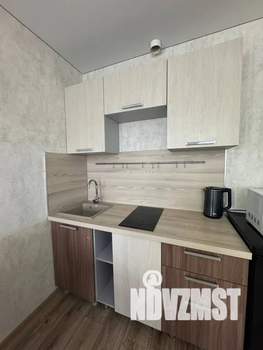 Студия квартира, посуточно, 27м2, 4/8 этаж