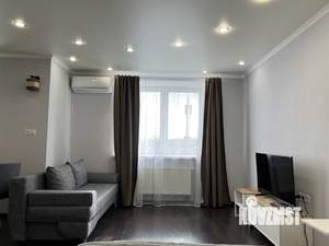 Студия квартира, посуточно, 54м2, 6/10 этаж