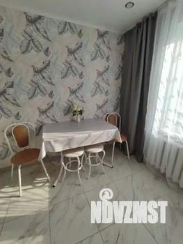 1-к квартира, посуточно, 50м2, 1/1 этаж