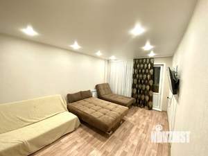 1-к квартира, посуточно, 37м2, 6/9 этаж