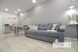 Студия квартира, посуточно, 38м2, 3/25 этаж