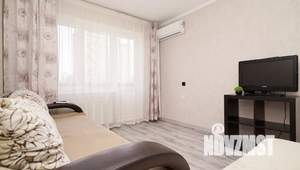 1-к квартира, посуточно, 35м2, 4/9 этаж