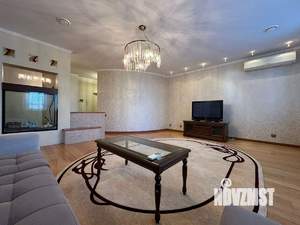 4-к квартира, на длительный срок, 230м2, 2/5 этаж