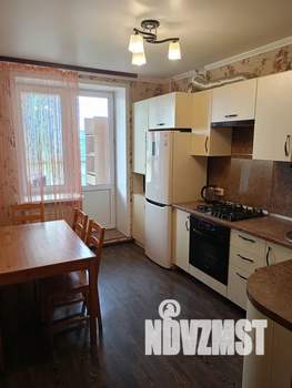 1-к квартира, посуточно, 38м2, 8/9 этаж