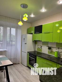 1-к квартира, посуточно, 37м2, 1/9 этаж