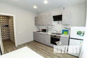 1-к квартира, посуточно, 41м2, 4/10 этаж