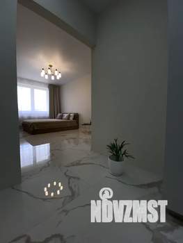 1-к квартира, посуточно, 43м2, 5/19 этаж