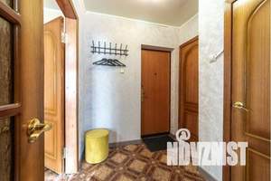 1-к квартира, посуточно, 40м2, 1/9 этаж