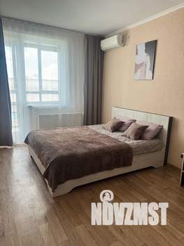 1-к квартира, посуточно, 42м2, 6/20 этаж