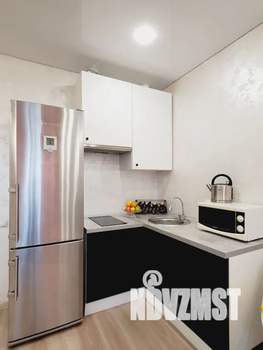 Студия квартира, посуточно, 35м2, 1/19 этаж