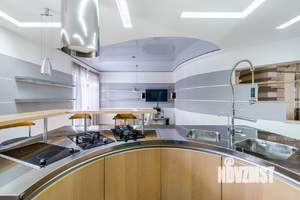 3-к квартира, на длительный срок, 200м2, 5/6 этаж