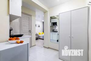 Студия квартира, посуточно, 20м2, 1/18 этаж