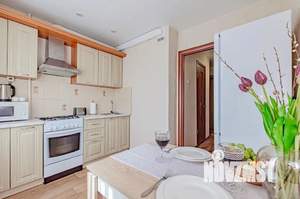 1-к квартира, посуточно, 33м2, 6/9 этаж