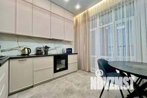 1-к квартира, посуточно, 38м2, 12/24 этаж