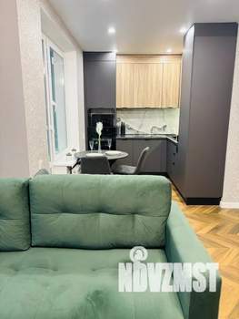 Студия квартира, посуточно, 33м2, 4/10 этаж