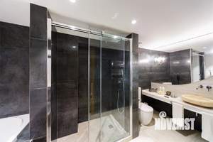 2-к квартира, посуточно, 82м2, 1/1 этаж